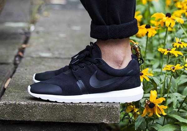 Nike Roshe Run NM TP Fleece Black (1)