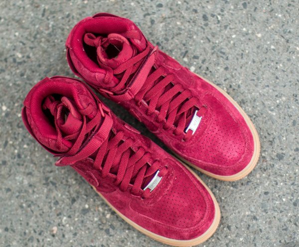 Nike Wmns Air Force 1 High Suede Team Red  (2)