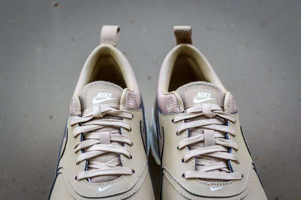 Nike Wmns Air Max Thea PRM Desert Camo (beige) (4)