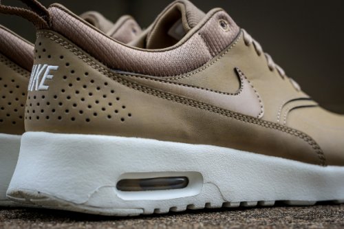 air max thea desert camo