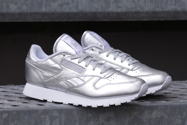 chaussure nike thea