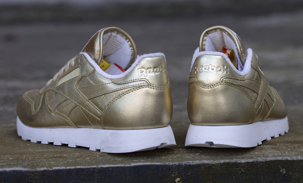 reebok classic doré