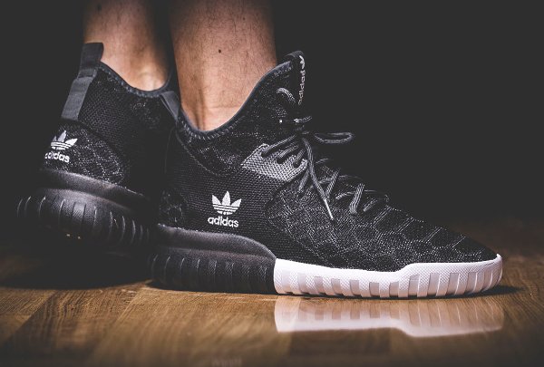 Adidas Tubular X Primeknit Black Snake (1)