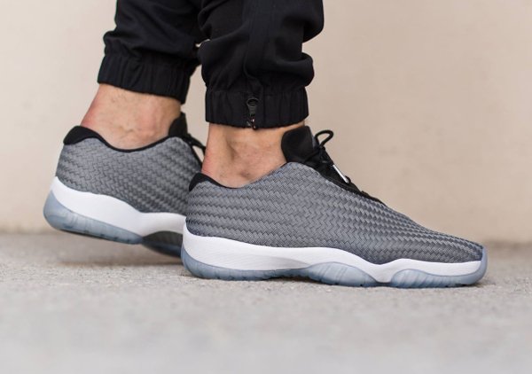 jordan future femme grise