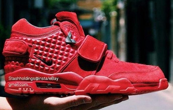 Nike Air Cruz Red October