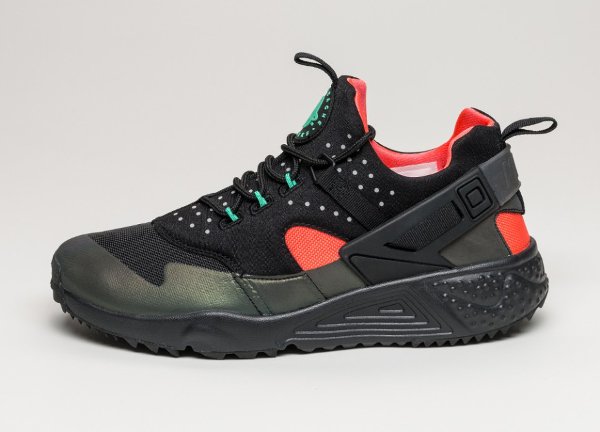 Nike Air Huarache Utility