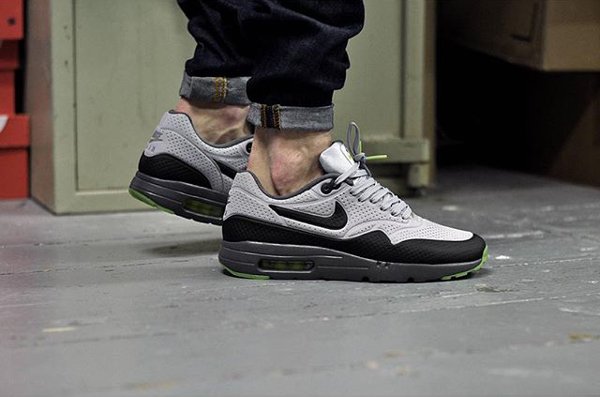 Nike Air Max 1 Ultra Moire Grey Black Volt (1)