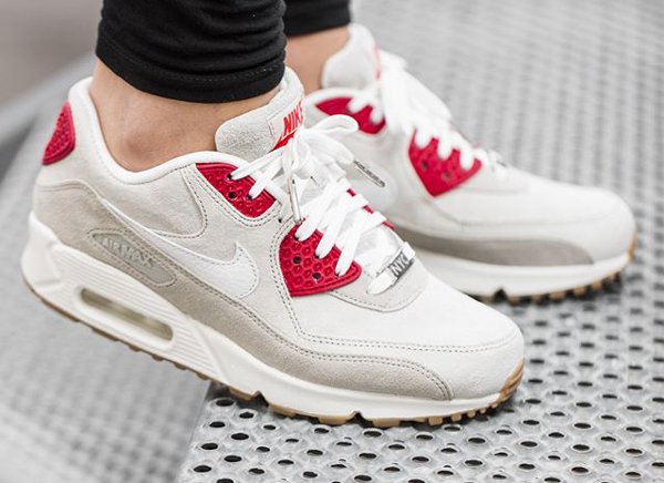 Nike Air Max 90 QS City NYC Strawberry Cheesecake