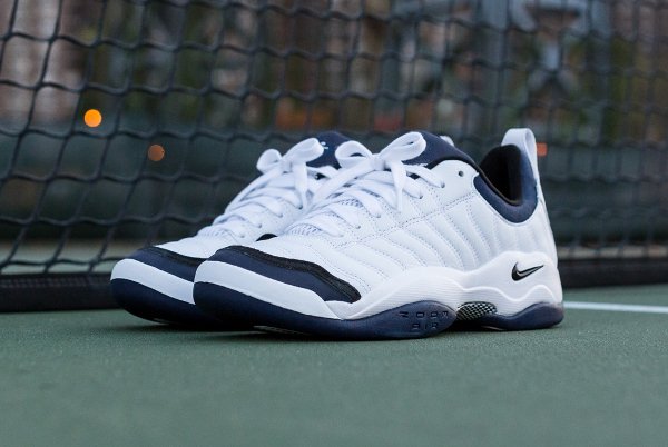 Nike Air Oscillate Quickstrike Blanc Bleu nuit (2)