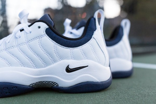 Nike Air Oscillate Quickstrike Blanc Bleu nuit (6)