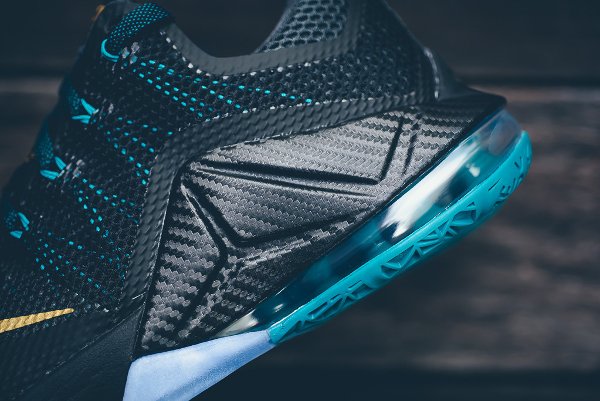 Nike Lebron XII Low Black Radiant Emerald (2)