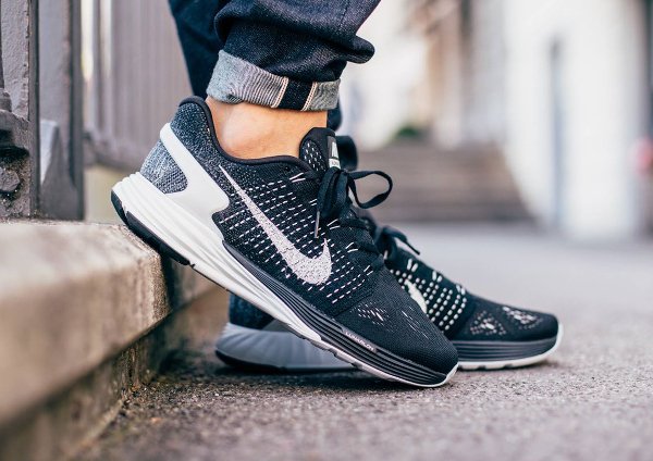 Nike Lunarglide 7 Black White (1)