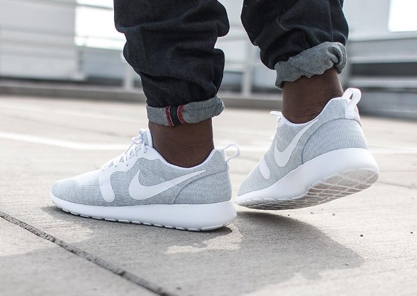 mens nike roshe one jacquard casual shoes