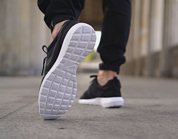 Nike Roshe Run TP Black (1)