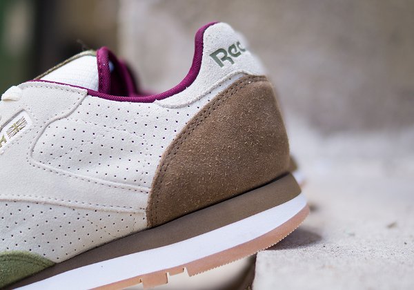 Reebok Classic Leather International Cream Olive Khaki (3)