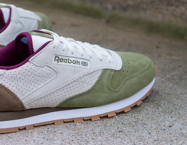 Reebok Classic Leather International Cream Olive Khaki (4)