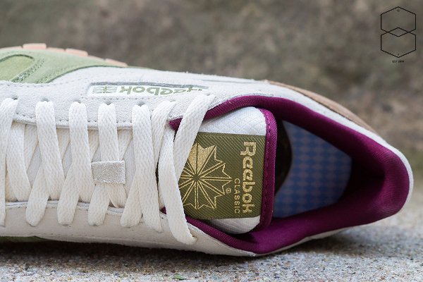Reebok Classic Leather International Cream Olive Khaki (6)