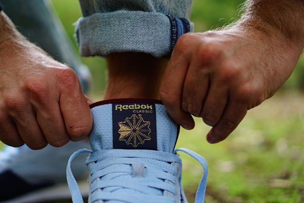 Reebok Classic Leather International Denim Navy Cream (4)