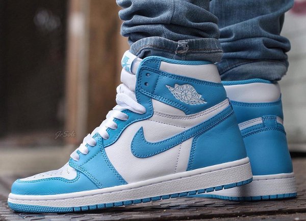 Air Jordan 1 Retro High OG White Dark Powder Blue 2015 (8)