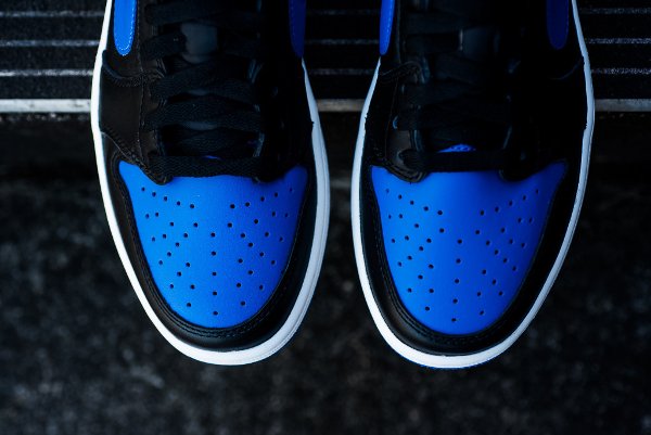 Air Jordan 1 Retro Low OG Black Varsity Royal (4)