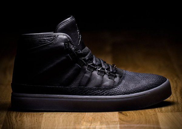 Air Jordan Westbrook 0 Croc Black Gold pas cher (3)