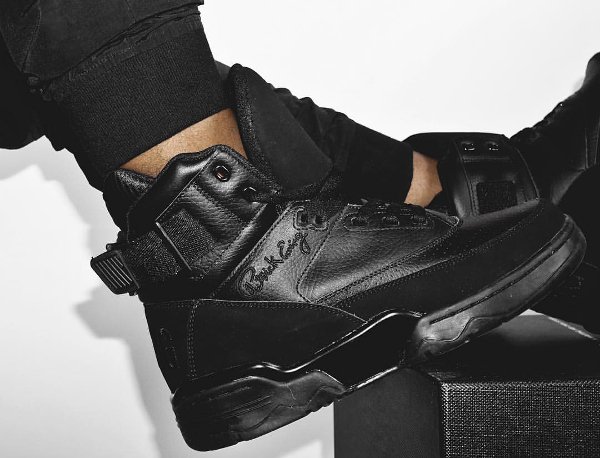 Ewing 33 Hi Blackout (2)