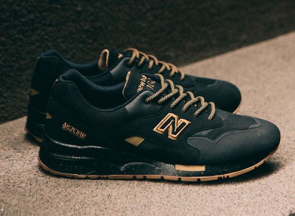 new balance 1600 gold and black