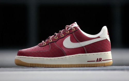 nike air force 1 red gum bottom