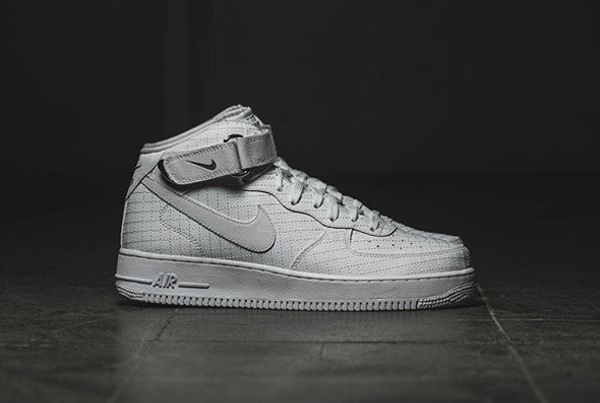 Nike Air Force 1 Mid 07 LV8 Quilted White (2)