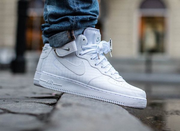 Nike Air Force 1 Mid 07 LV8 White