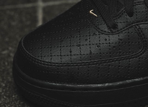 Nike Air Force 1 Mid 07 LV8 noire (8)