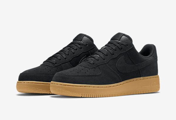 Nike Air Force 1 basse noire semelle en gomme (1)