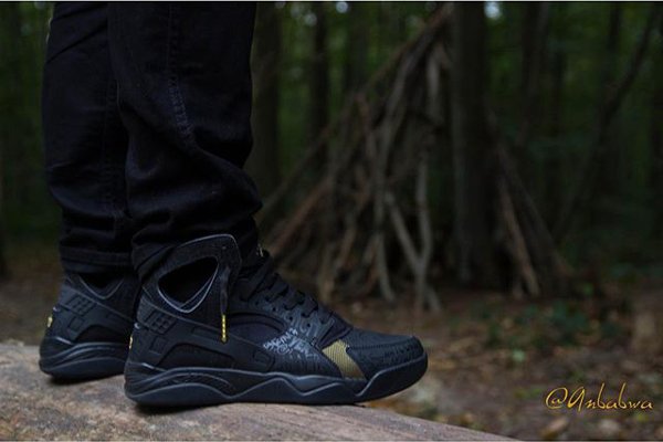 Nike Air Huarache Flight Trash Talking - @anbabwa