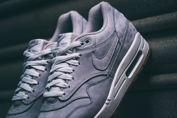 Nike Air Max 1 Premium Leather Medium Grey (suède ciré)