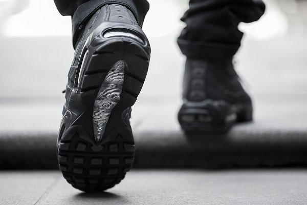 Nike Air Max 95 Mid noire 4 600x400