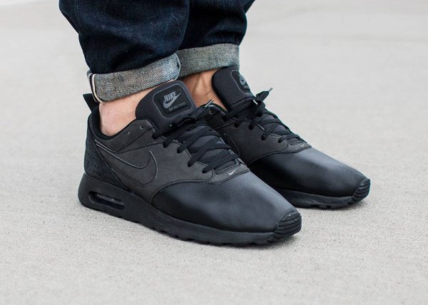Nike Air Max Tavas Leather Triple Black (1)