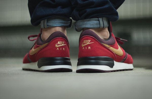 Nike Air Odyssey Gym Red Metallic Gold (6)