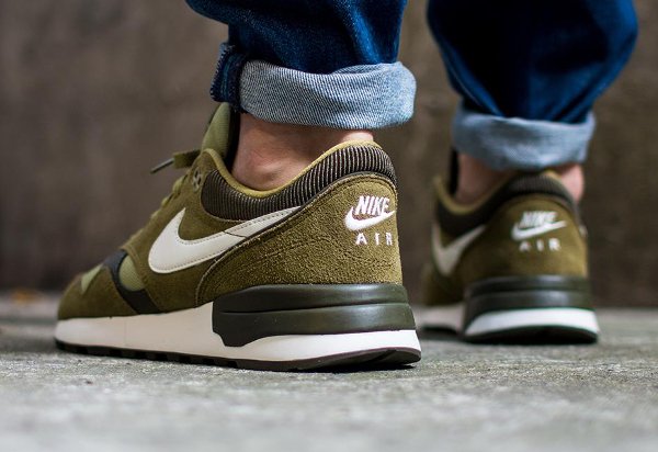 Nike Air Essential Suede vert olive 7 600x412