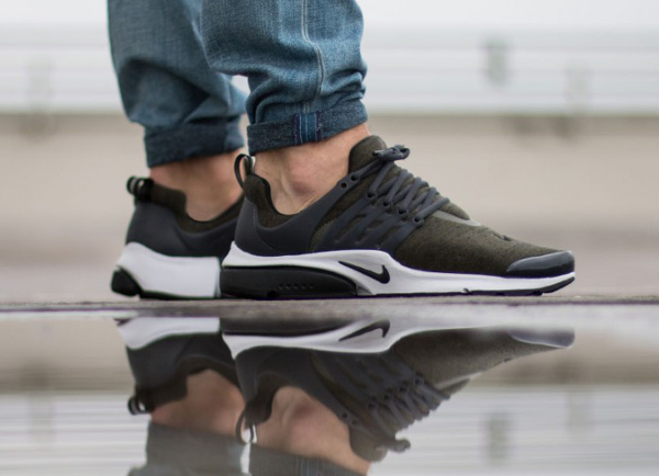 Aantrekkelijk zijn aantrekkelijk Maak avondeten Hubert Hudson Nike Air Presto Tech Fleece Cargo Khaki QS : où l'acheter ?