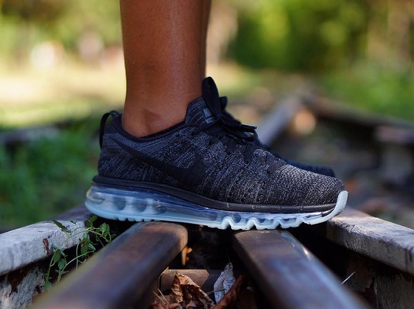 Nike Flyknit Air Max Oreo 2015