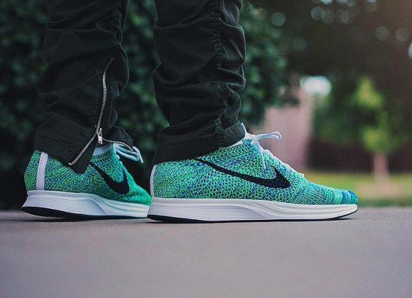 Nike Flyknit Racer Green Strike (8)