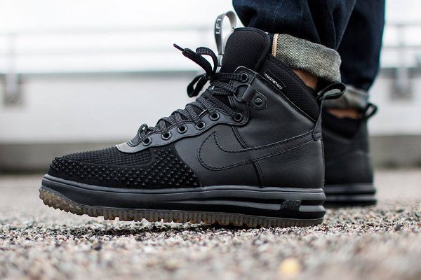 Nike Lunar Force 1 Sneakerboot noire