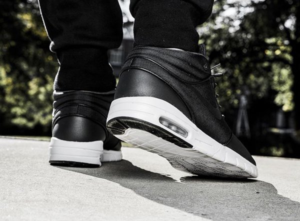 Nike SB Janoski Max Mid Black White pas cher (2)