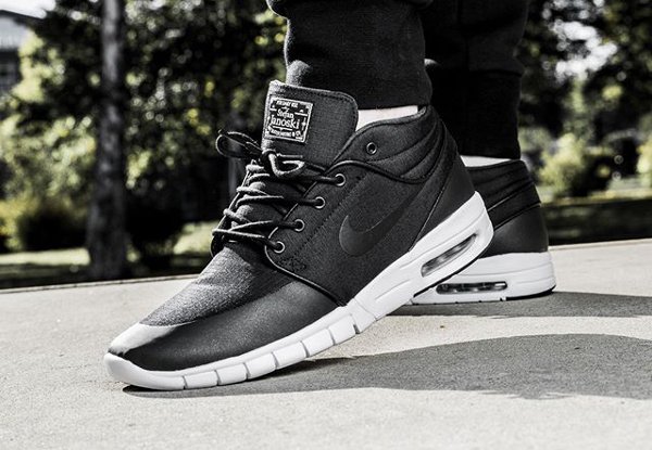 Nike SB Janoski Max Mid Black White pas cher (3)