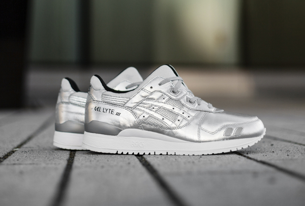 asics femme argent