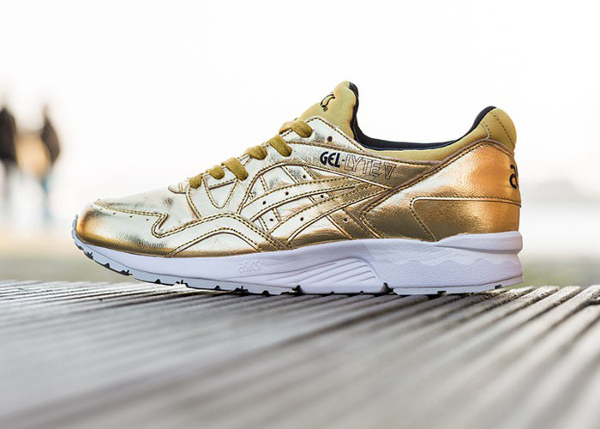asics doré