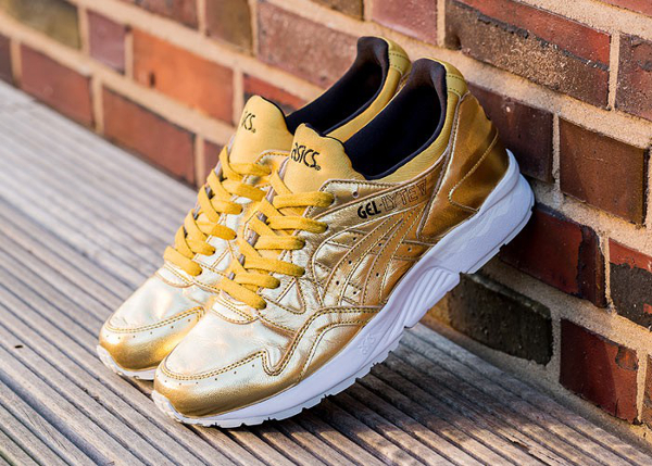 asics doré