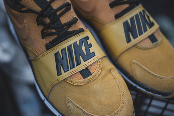 nike free ace leather wheat