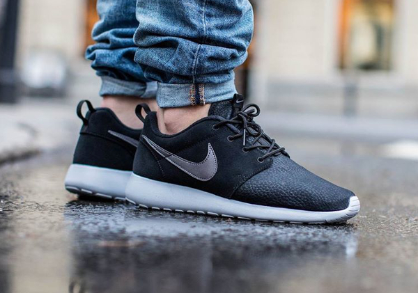 Où acheter les Nike Roshe Suede Grey' ?