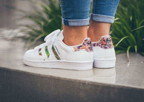 adidas superstar w floral stripes